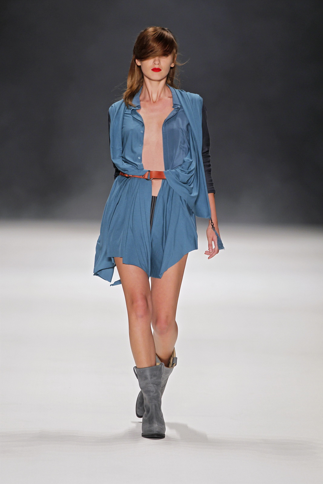 A.FRIEND by A.F.Vandevorst 2012DƬ