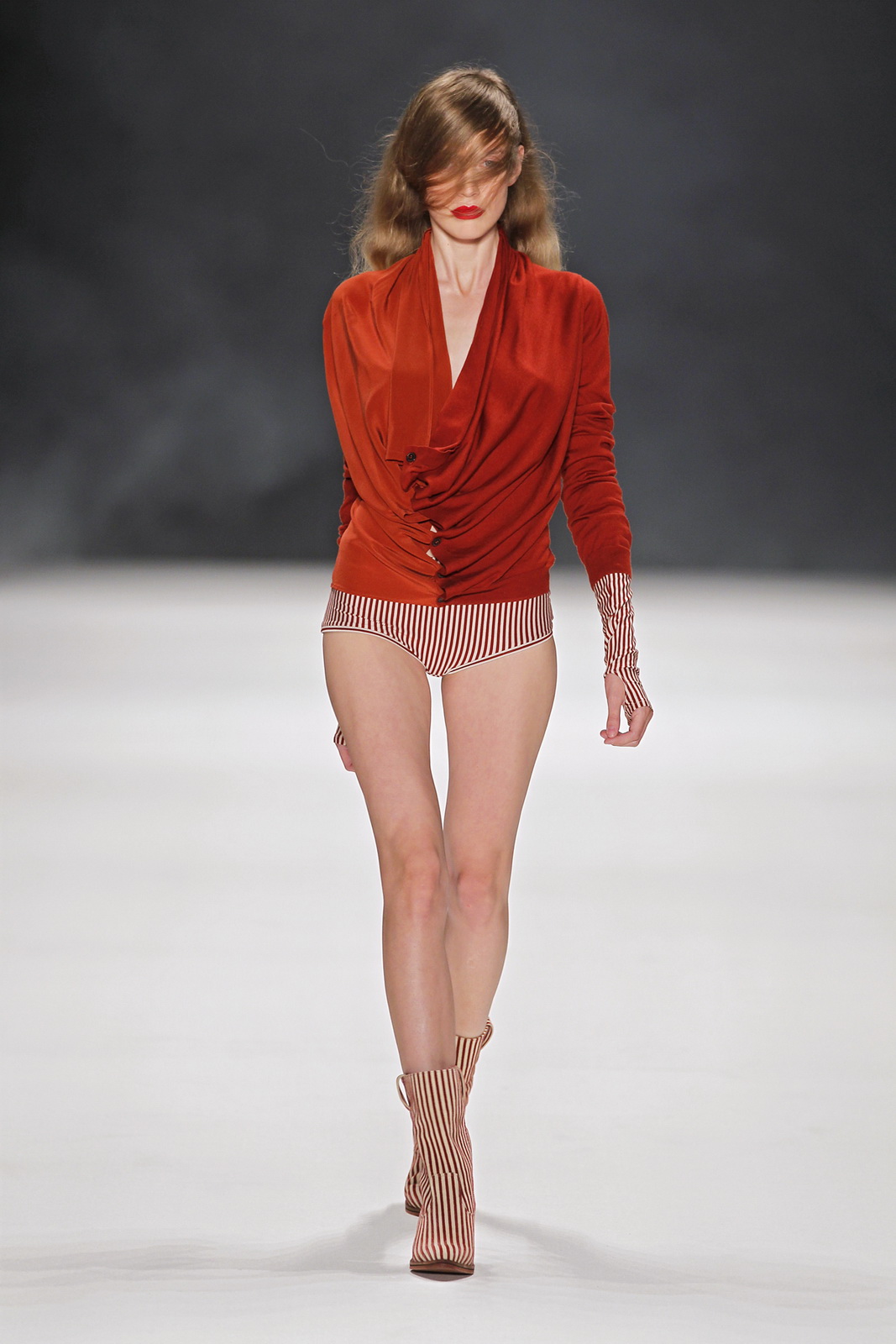 A.FRIEND by A.F.Vandevorst 2012DƬ