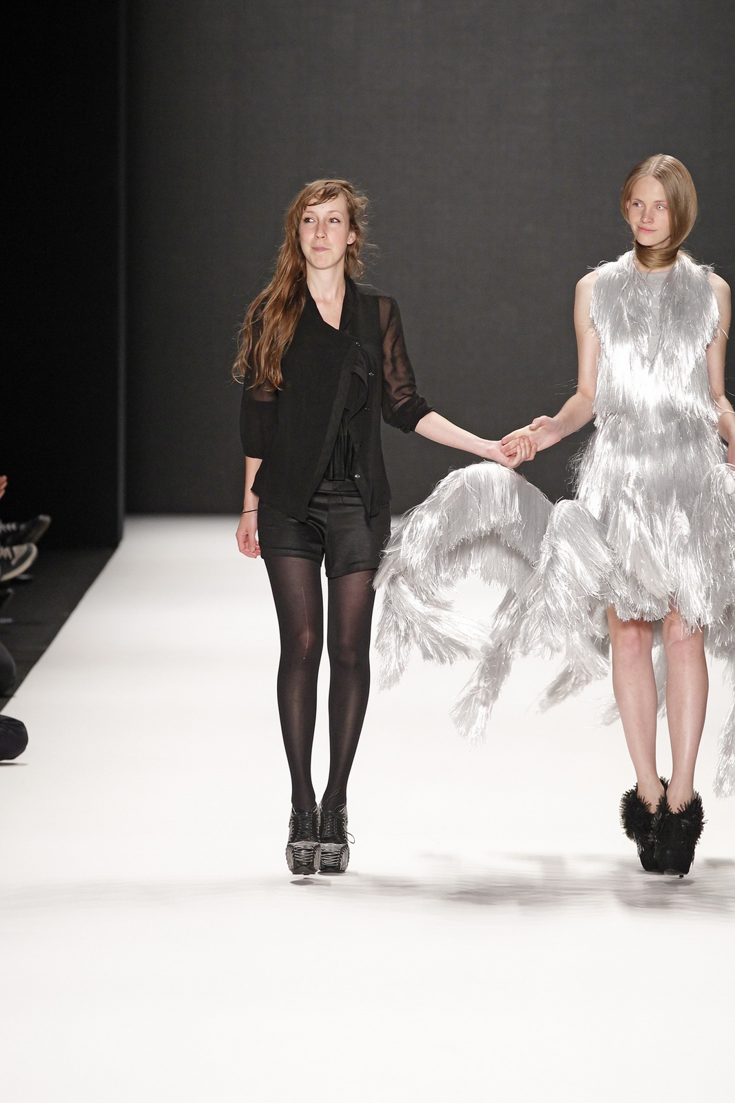 Iris van Herpen presented by Mercedes-Benz and ELLE 2012�����������DƬ