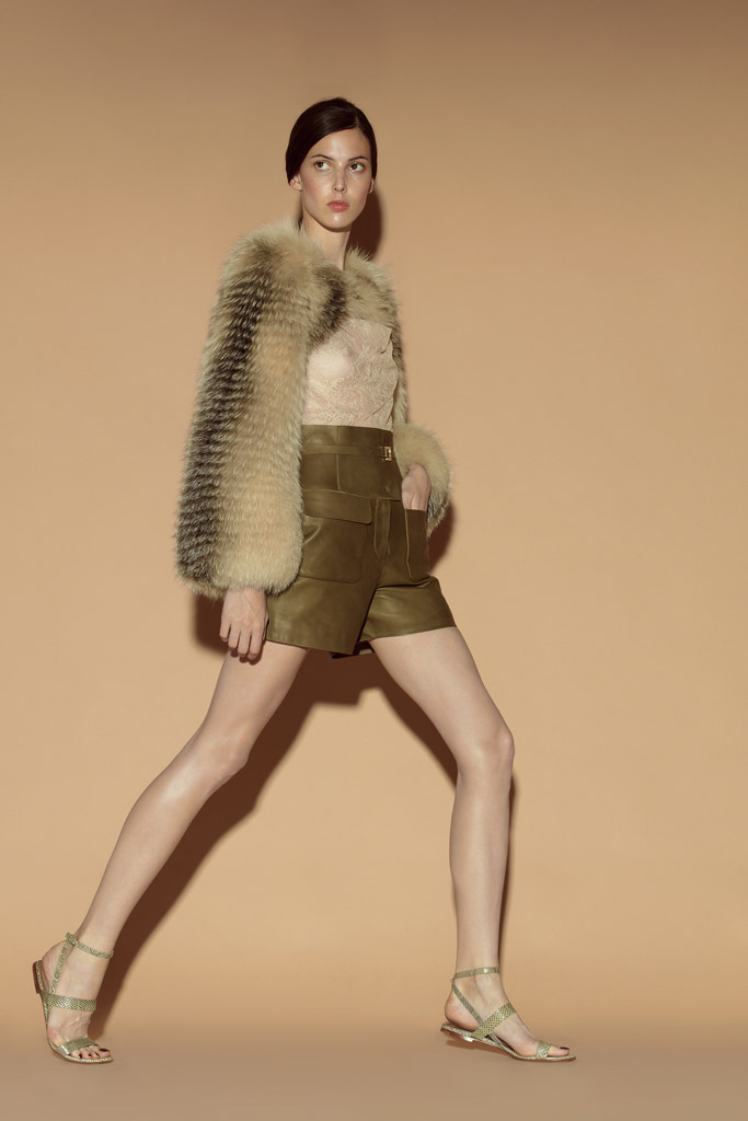 Valentino 2012�紺�ɼ�ϵ�и���DƬ