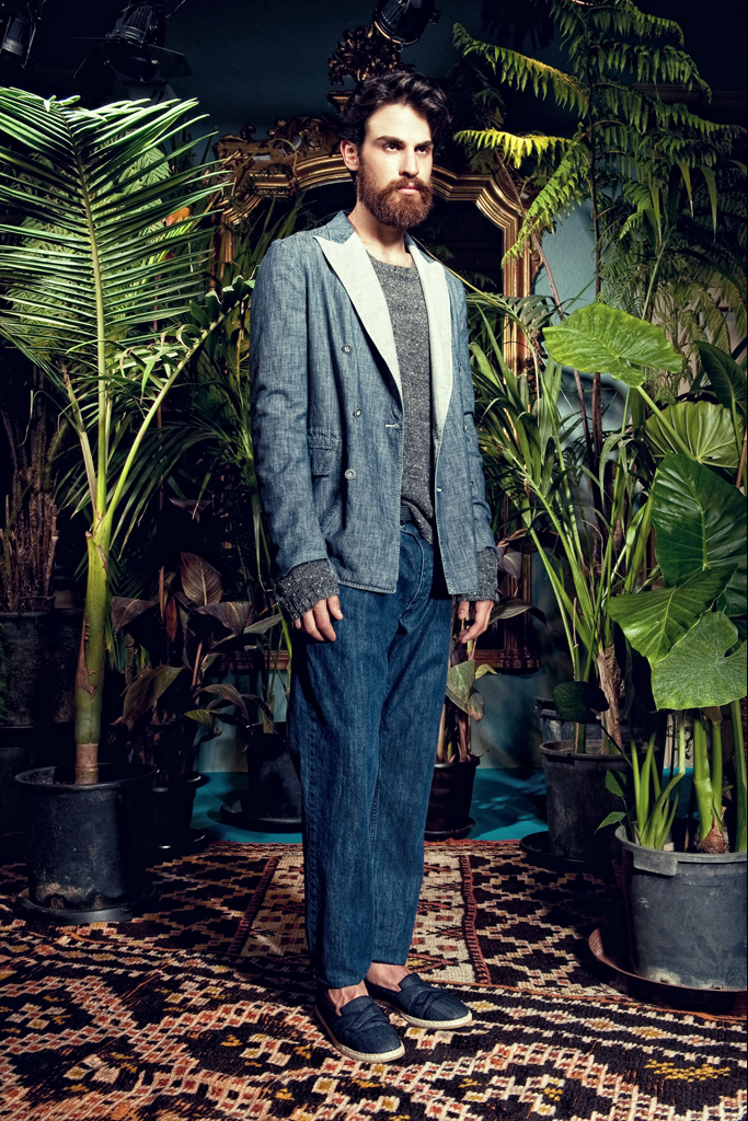 Piombo 2012�������b����DƬ