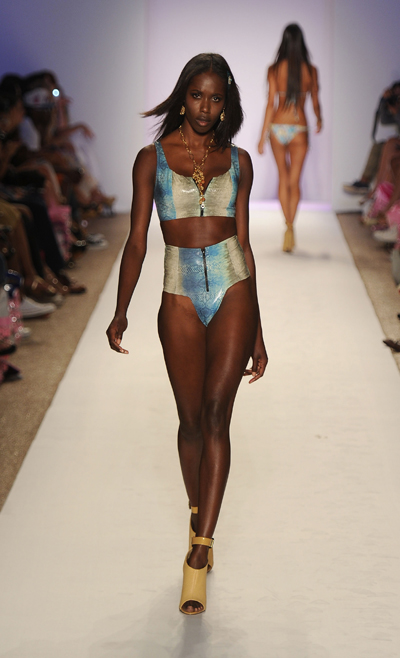 Aquarella Swimwear 2012�~����Ӿ�b�������DƬ