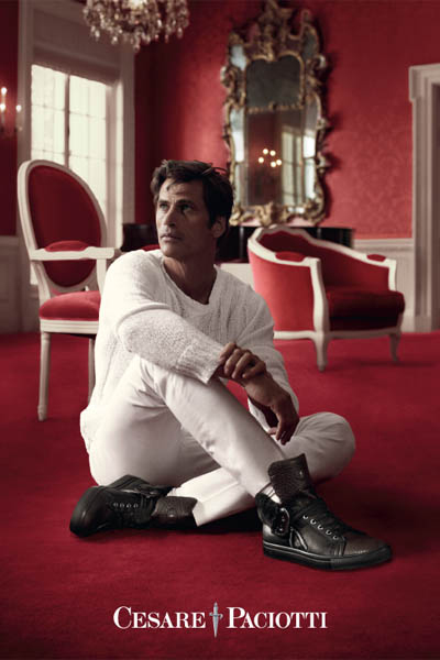 Cesare Paciotti 2011ﶬV DƬ