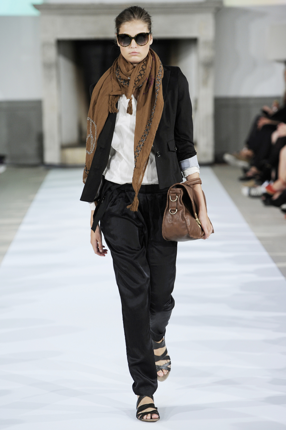 Hugo Boss 2012 籾DƬ