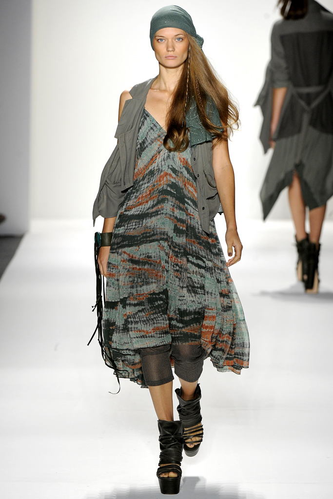 Nicholas K 2012���ĳ��¸���DƬ