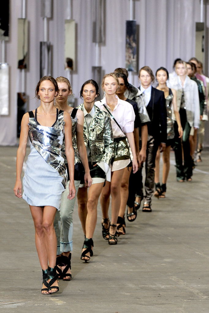 Diesel Black Gold 2012�����������DƬ