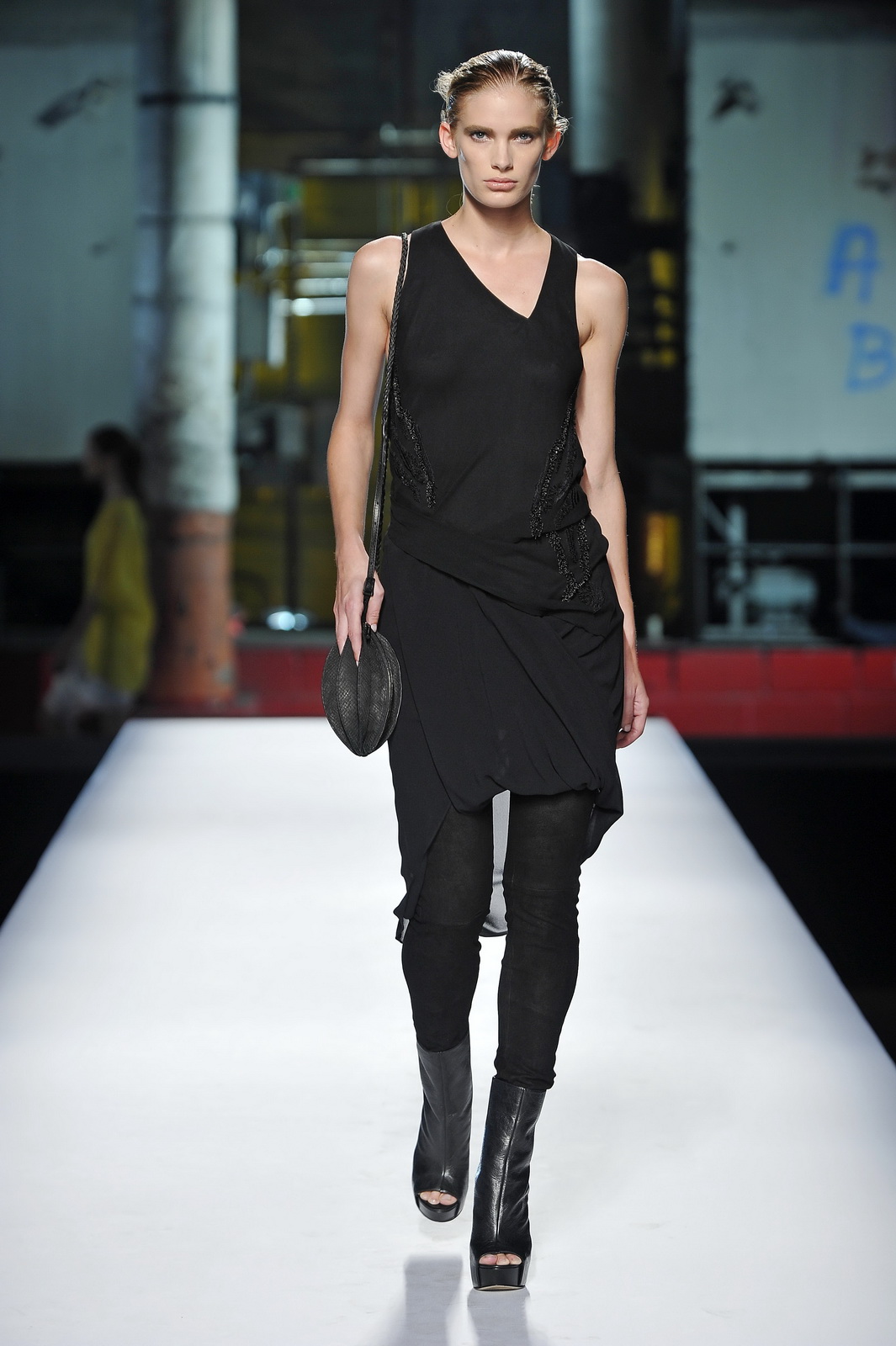 THEORY 2012�����������DƬ