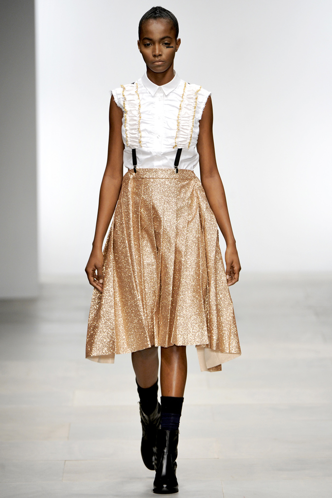 Danielle Scutt 2012�����������DƬ