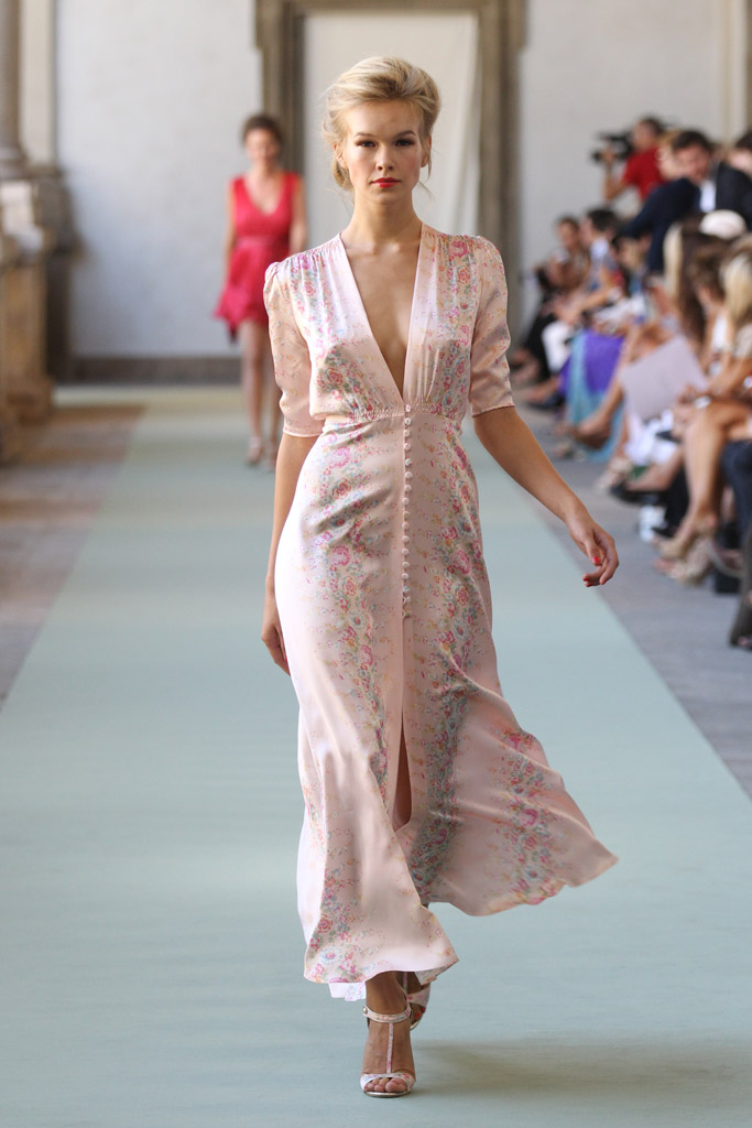 Luisa Beccaria 2012�����������DƬ