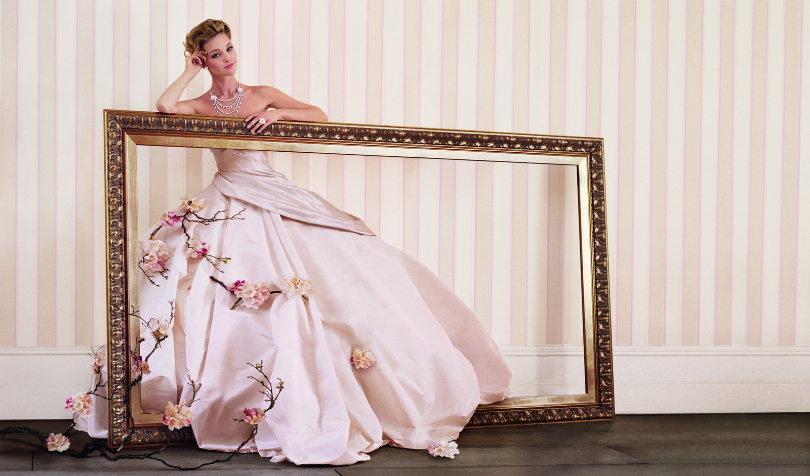 伯爵全新廣告形象