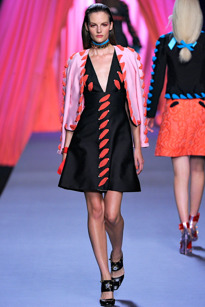 Viktor & Rolf 2012(chng)DƬ