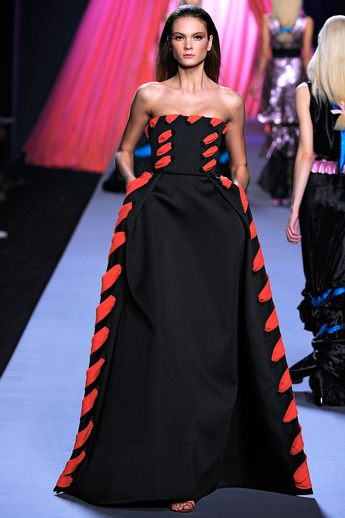 Viktor & Rolf 2012DƬ