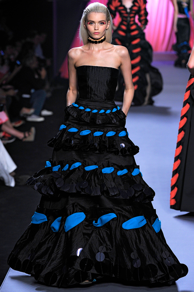 Viktor & Rolf 2012DƬ