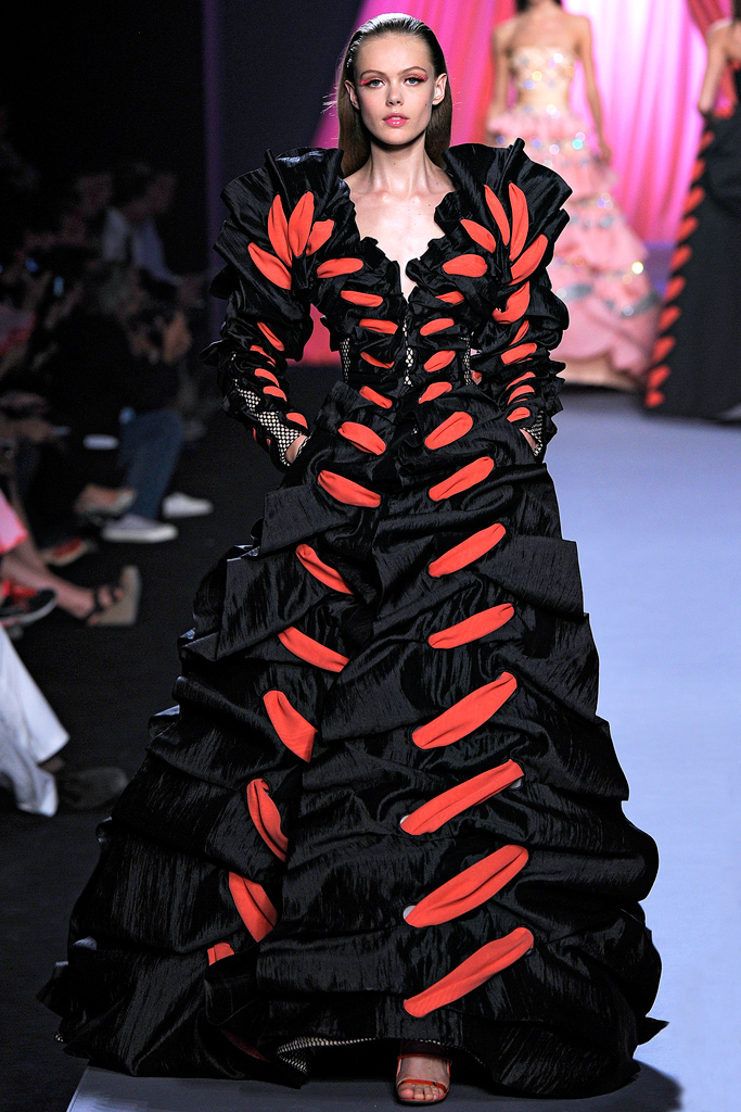 Viktor & Rolf 2012DƬ