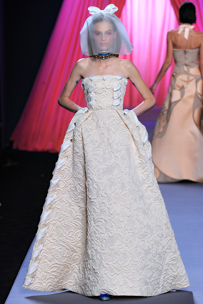 Viktor & Rolf 2012DƬ