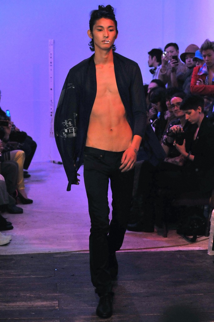 Etw. Vonneguet 2012 |DƬ