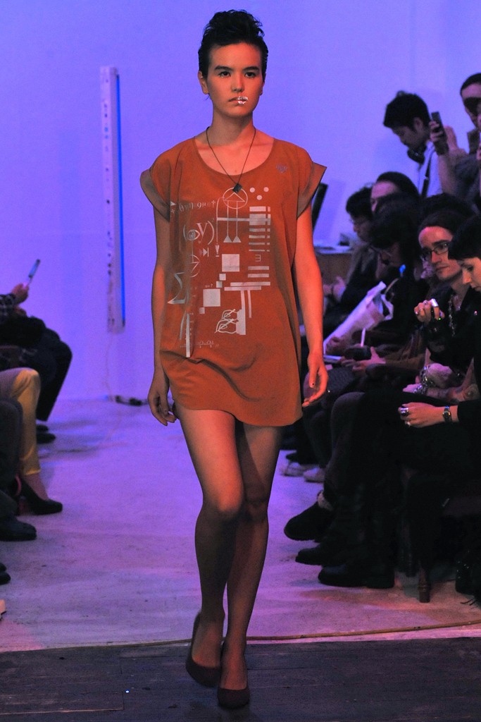 Etw. Vonneguet 2012 |DƬ