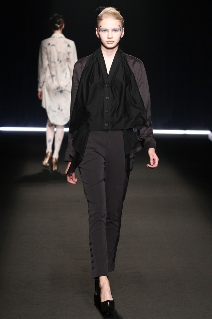 Yasutoshi Ezumi 2012 |DƬ