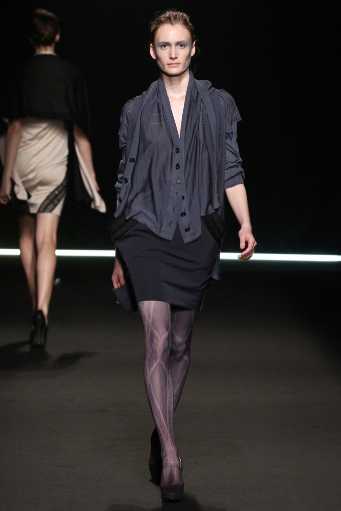 Yasutoshi Ezumi 2012 |DƬ