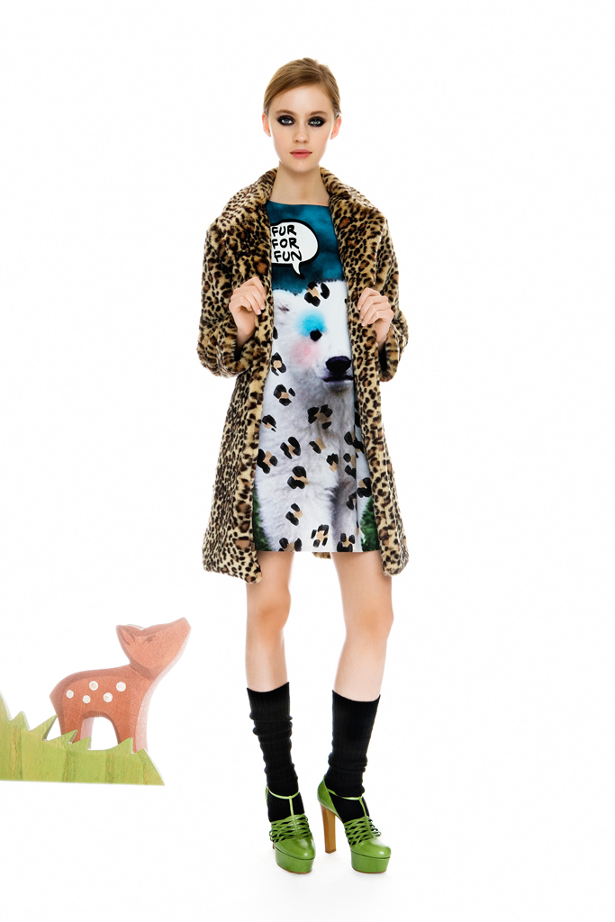 Moschino Cheap And Chic 2012ϵ DƬ