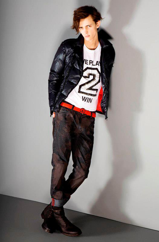 Moschino 2011ﶬbLookbook DƬ