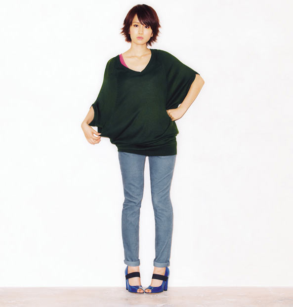 AKB48 前田敦子 x g.u. 2011秋冬 LookBook 高清圖片