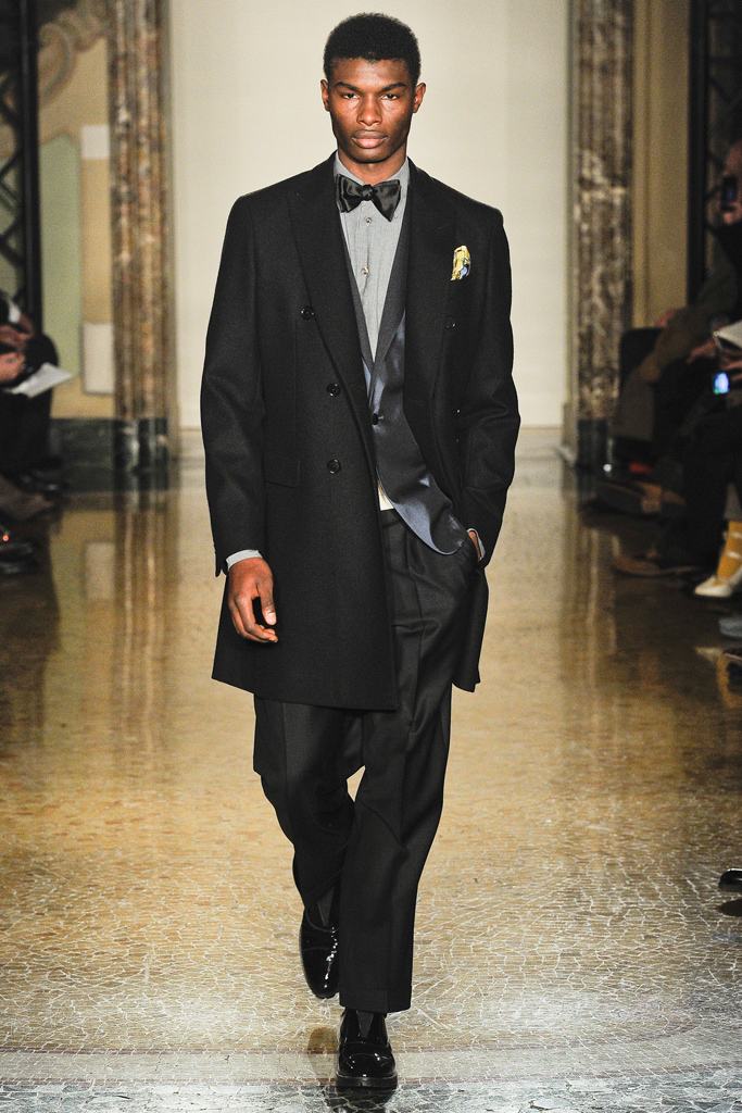 Moschino 2012秋冬男裝高清圖片