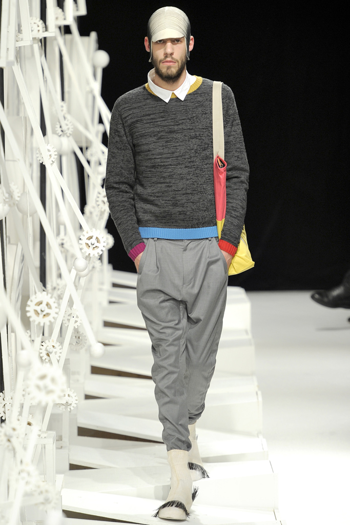 Henrik Vibskov 2012ﶬbDƬ