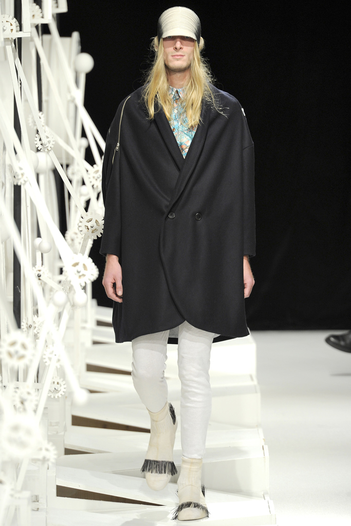 Henrik Vibskov 2012ﶬbDƬ