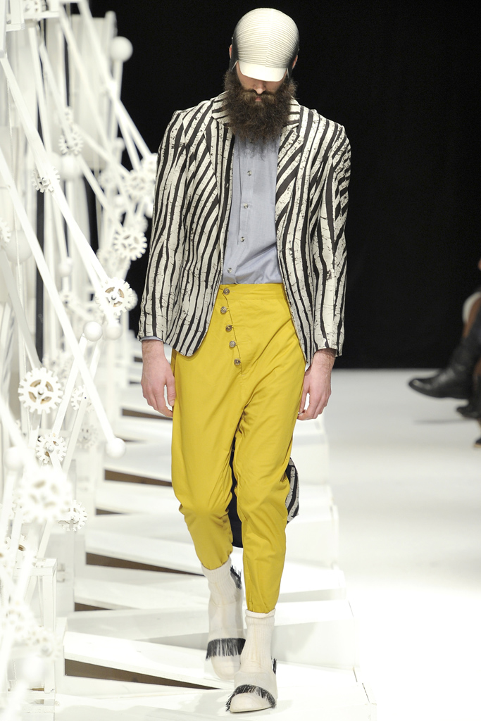 Henrik Vibskov 2012ﶬbDƬ