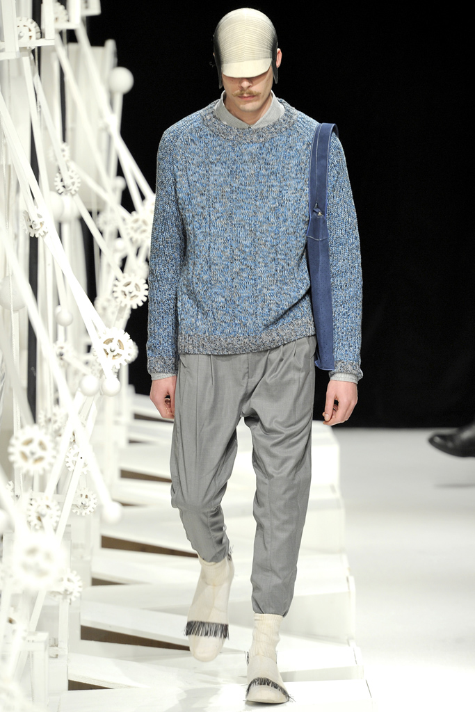 Henrik Vibskov 2012ﶬbDƬ