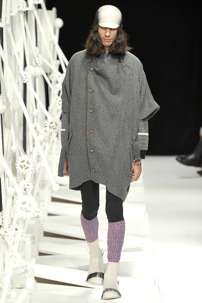 Henrik Vibskov 2012ﶬbDƬ