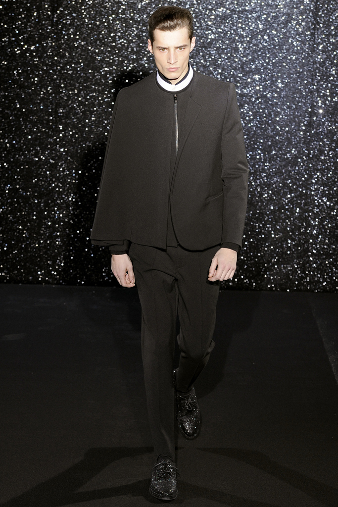 Mugler 2012ﶬbDƬ