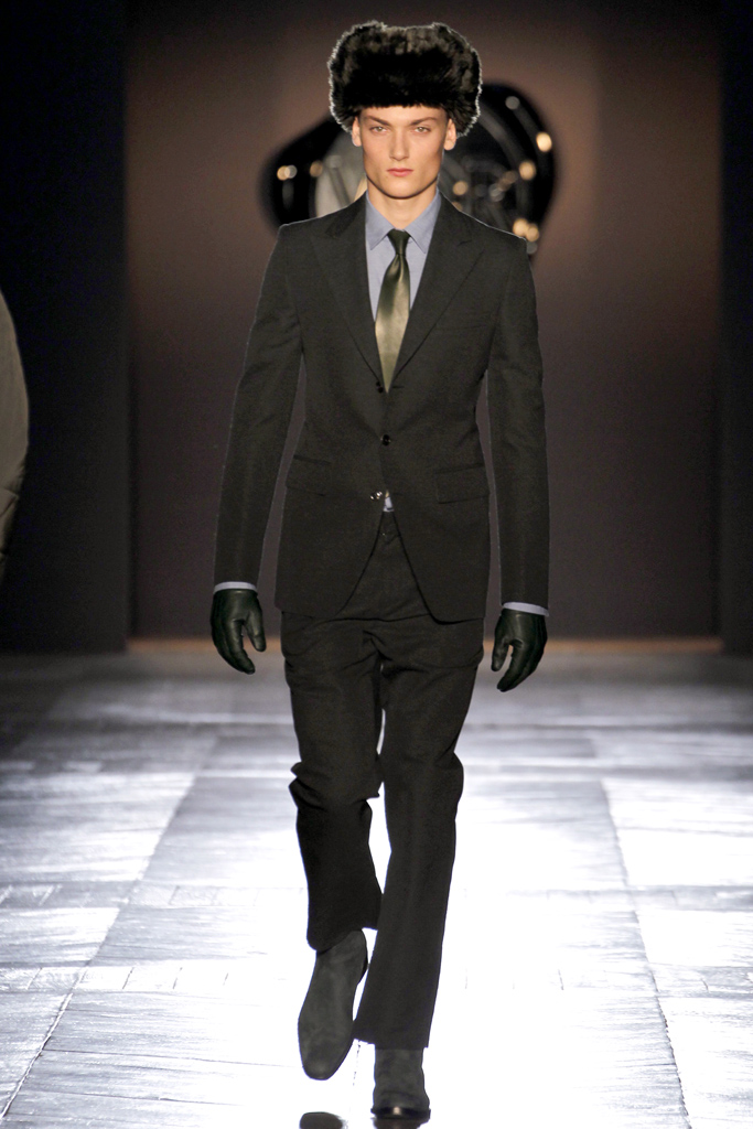Viktor & Rolf 2012ﶬbDƬ