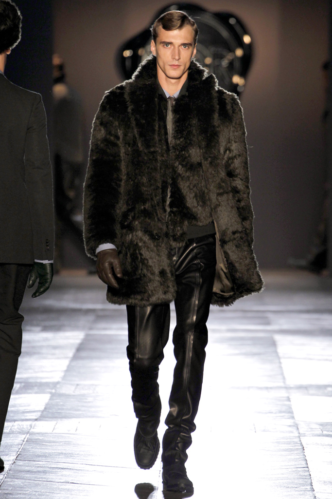 Viktor & Rolf 2012ﶬbDƬ