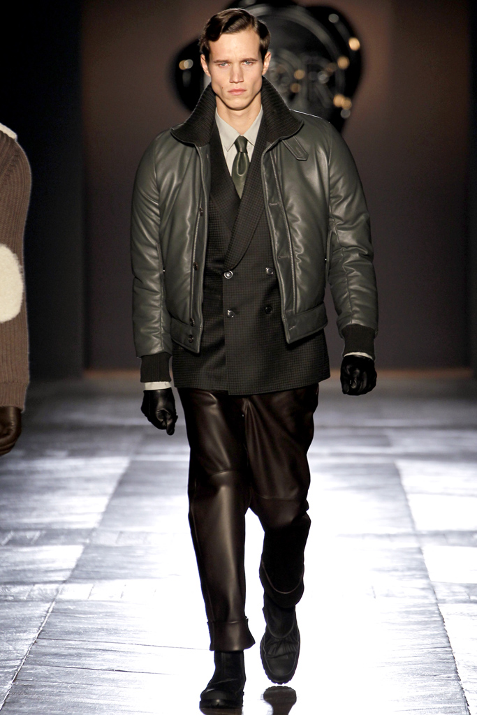 Viktor & Rolf 2012ﶬbDƬ