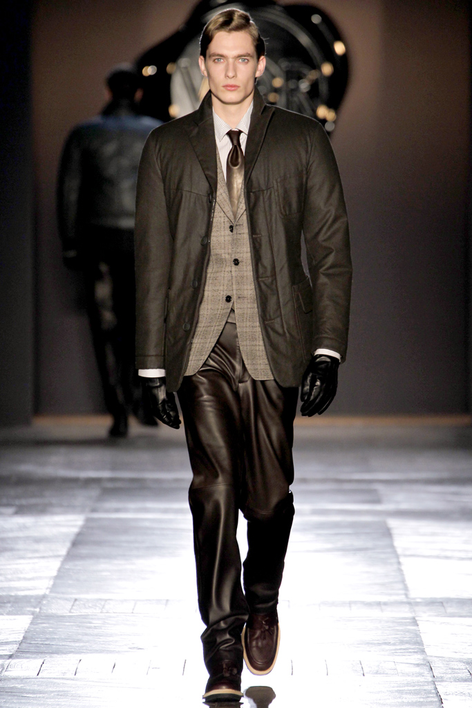 Viktor & Rolf 2012ﶬbDƬ