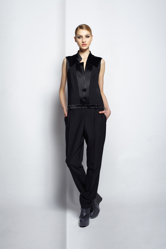 Anne Valerie Hash 2012ϵиDƬ