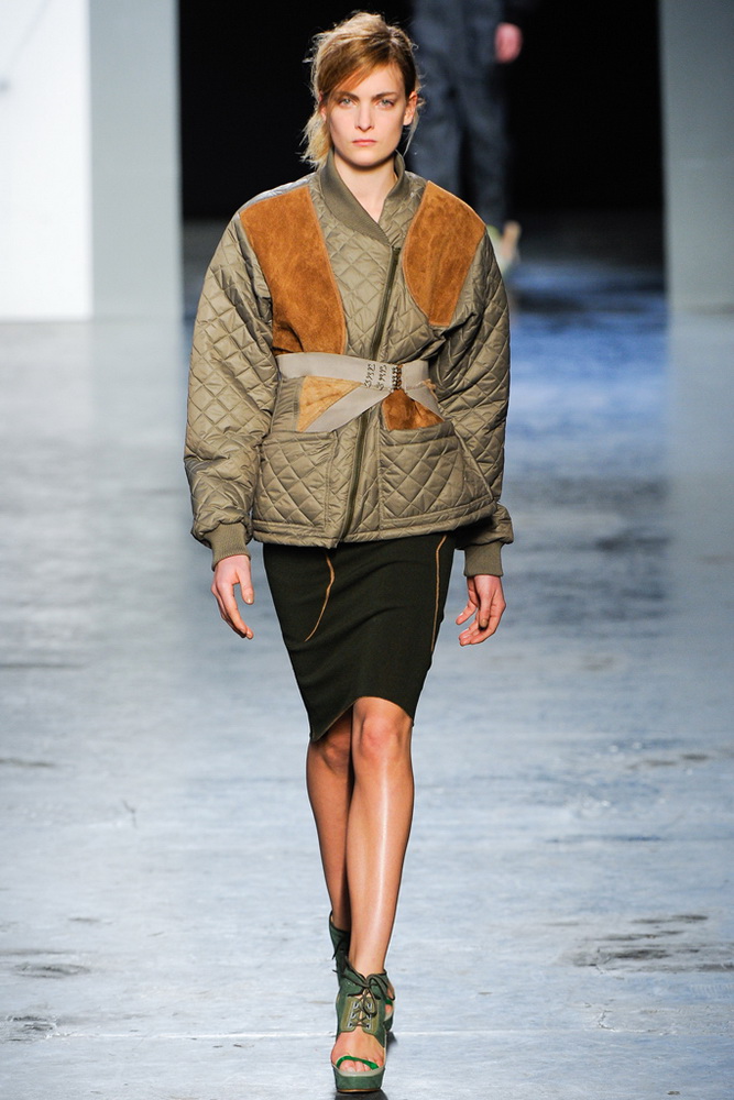 Acne 2012ﶬ¸DƬ