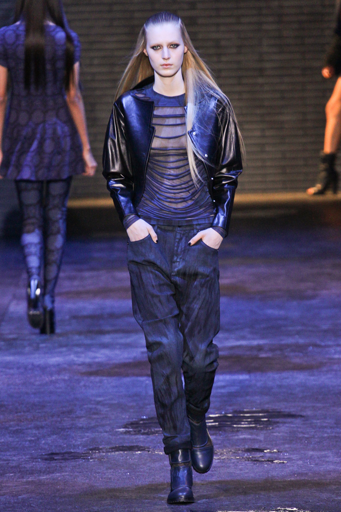 Versus 2012�ﶬ���¸���DƬ