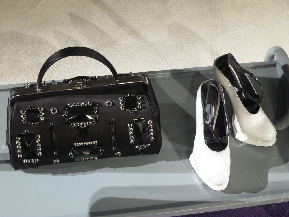 Prada 2012ﶬƷDƬ