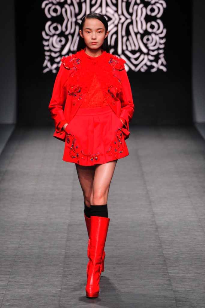 Shiatzy Chen 2012秋冬巴黎秀發布 高清圖片