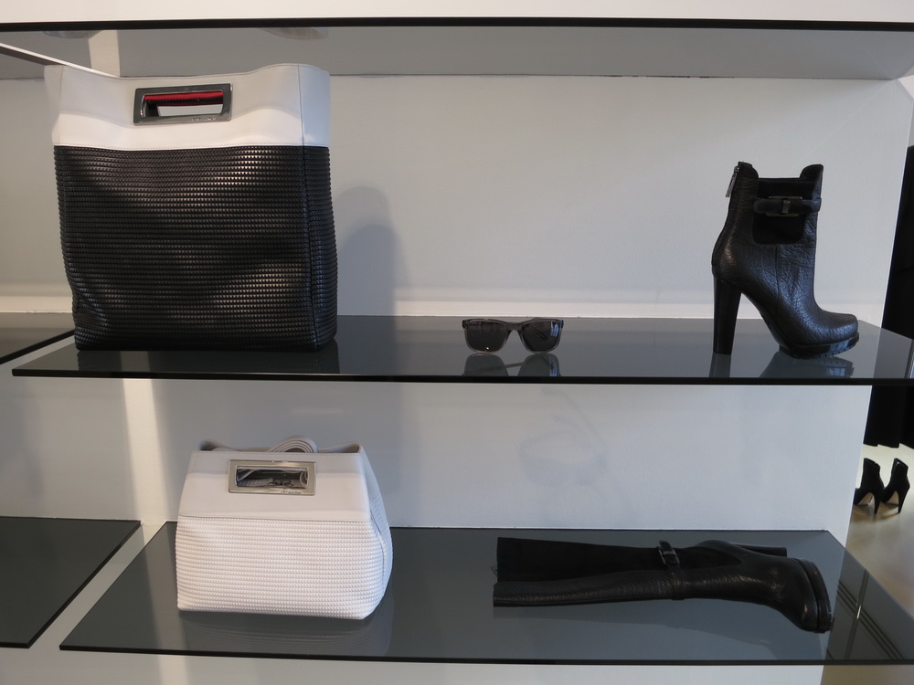 Calvin Klein ReseeDƬ