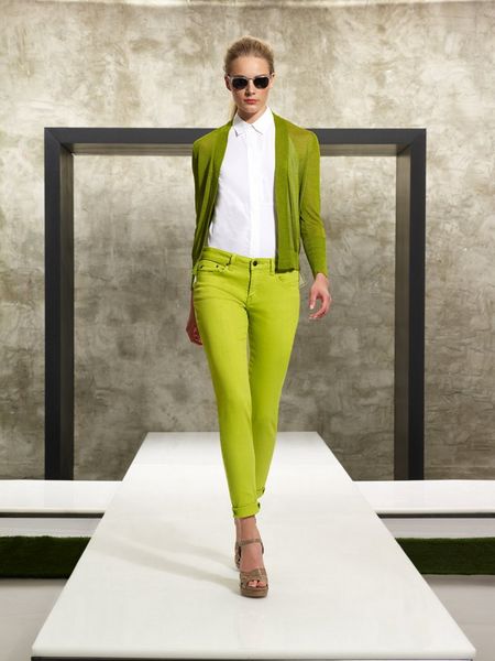 Kenneth Cole 2012 ϵŮb LookBook DƬ