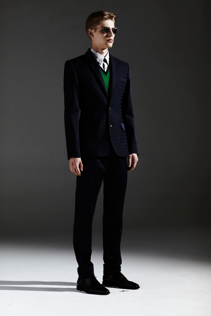 Jonathan Saunders 13bDƬ