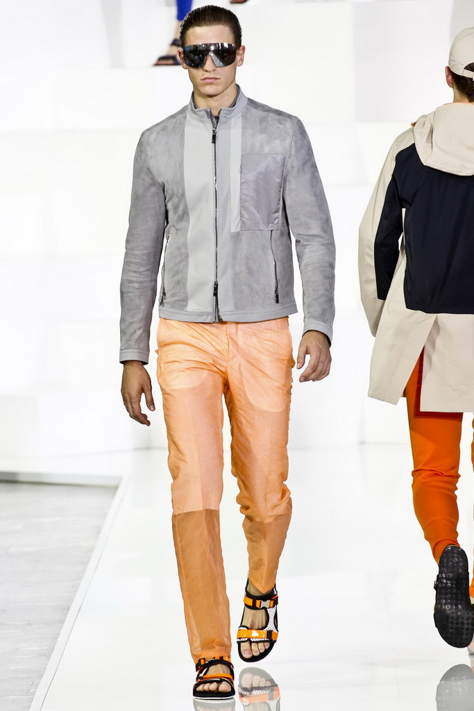 Dirk Bikkemberg 13bDƬ