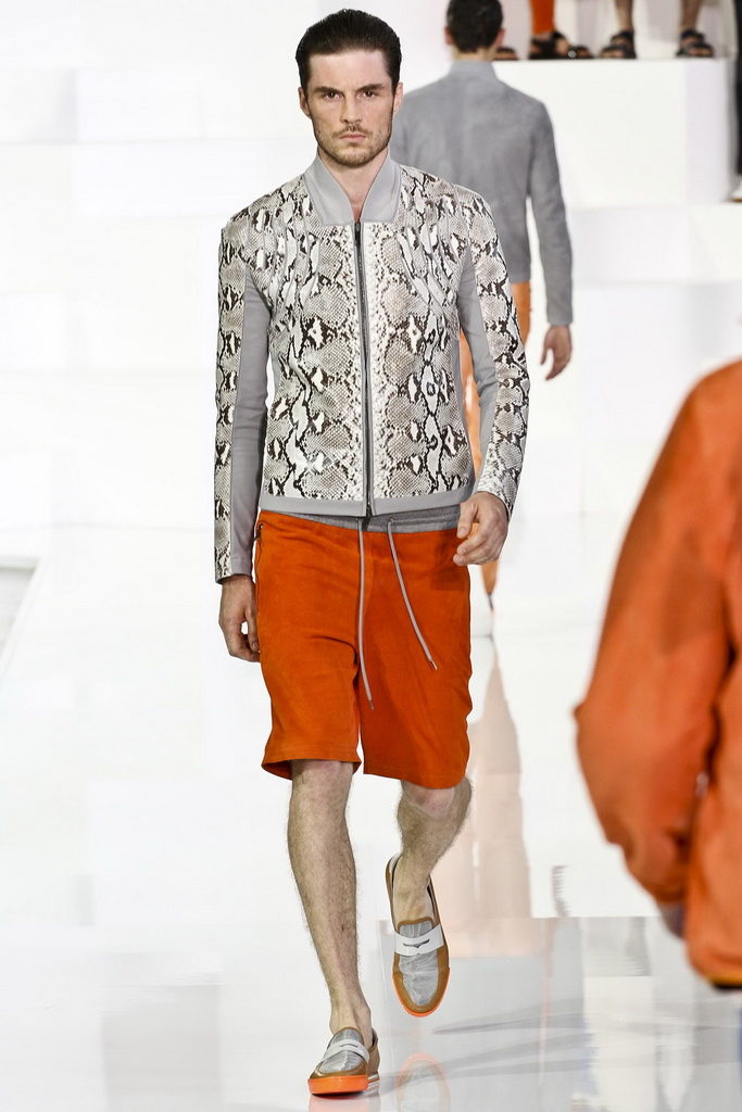 Dirk Bikkemberg 13bDƬ