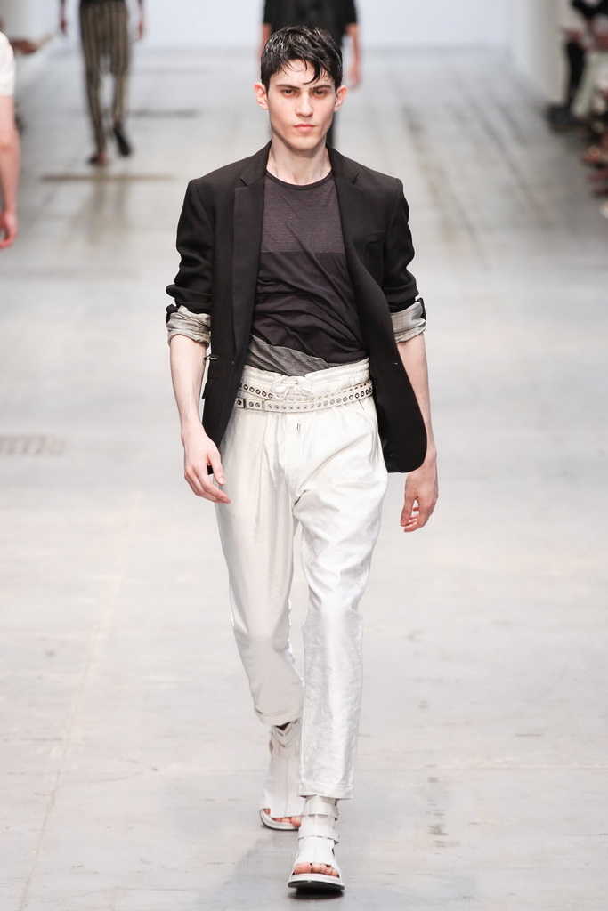Costume National Homme 13bDƬ