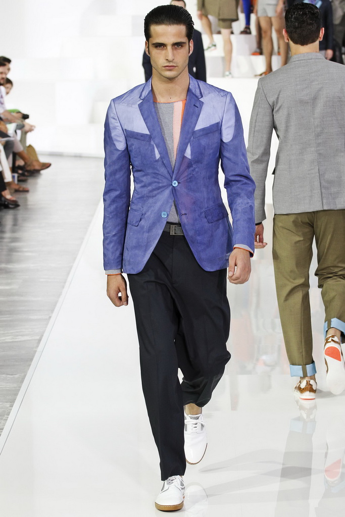 Dirk Bikkemberg 13bDƬ