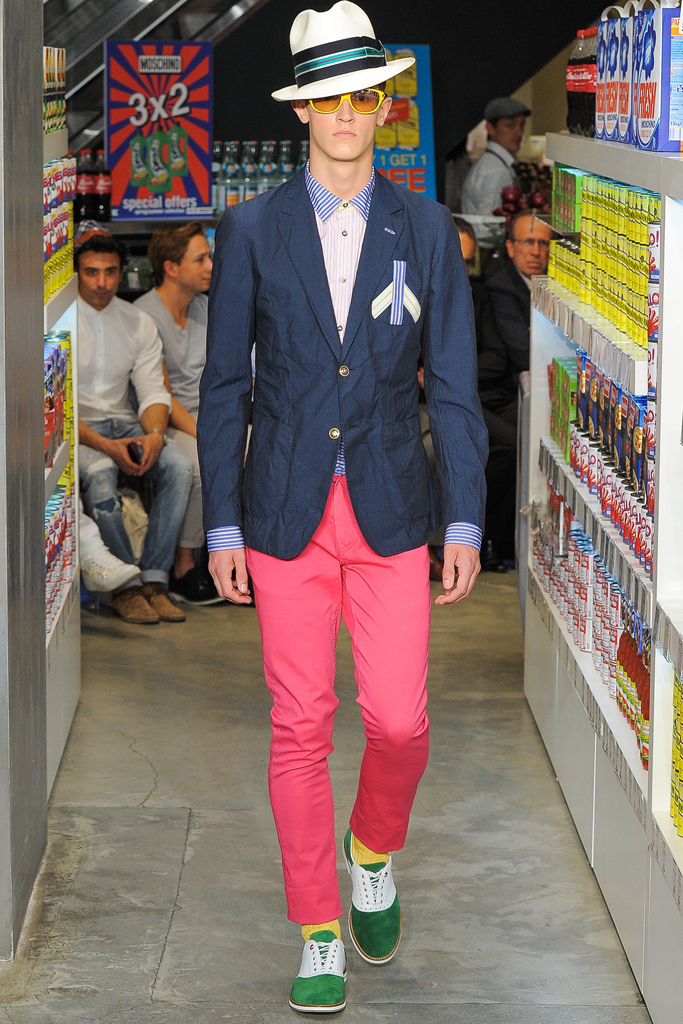 Moschino 13�������b����DƬ